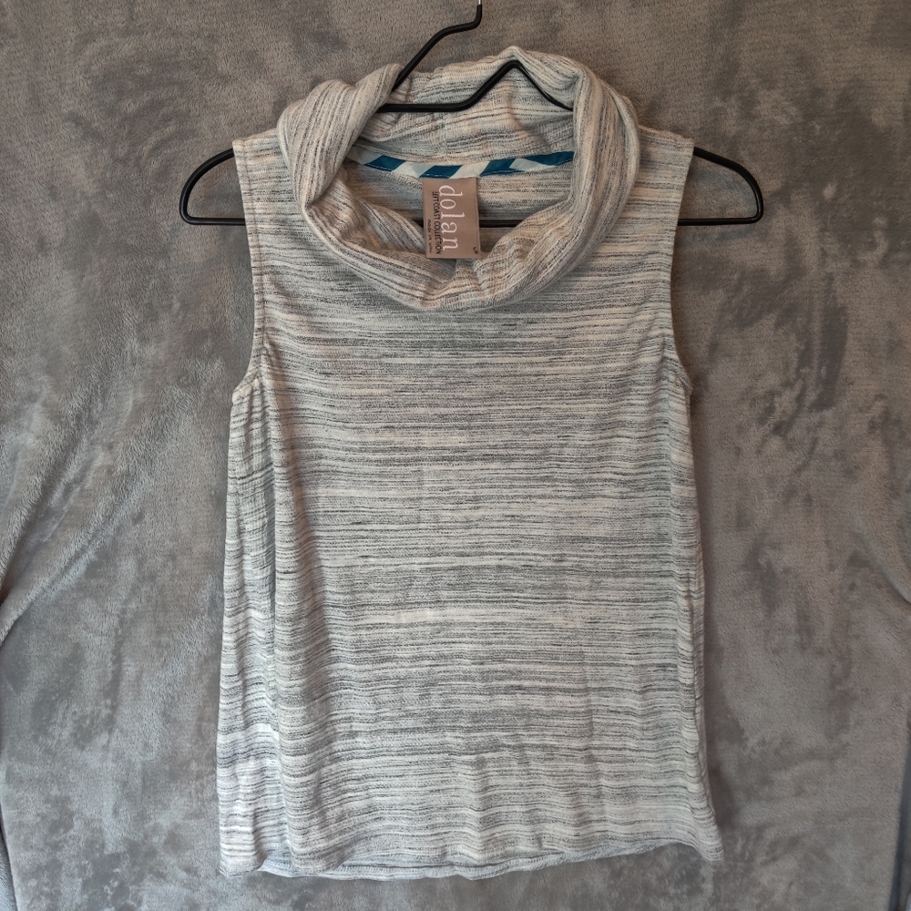 Sz S Anthropologie Dolan Left Coast Turtlenec Tank